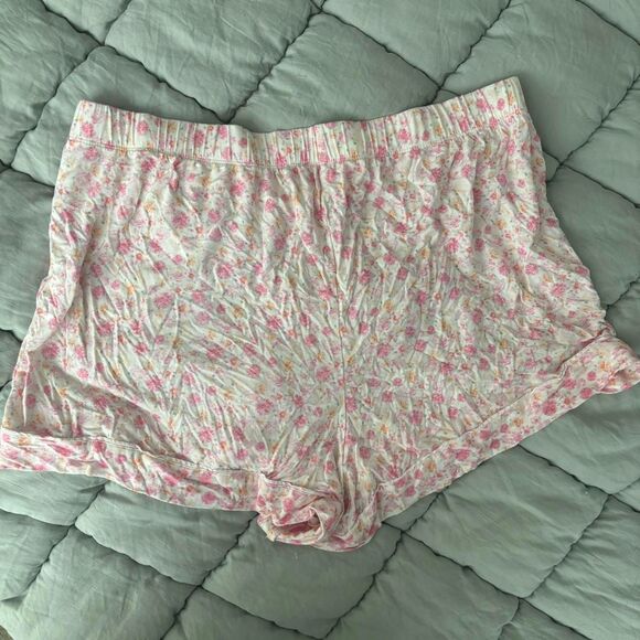 Victoria Secret Pink Floral Pajama Shorts Large - Picture 3 of 3